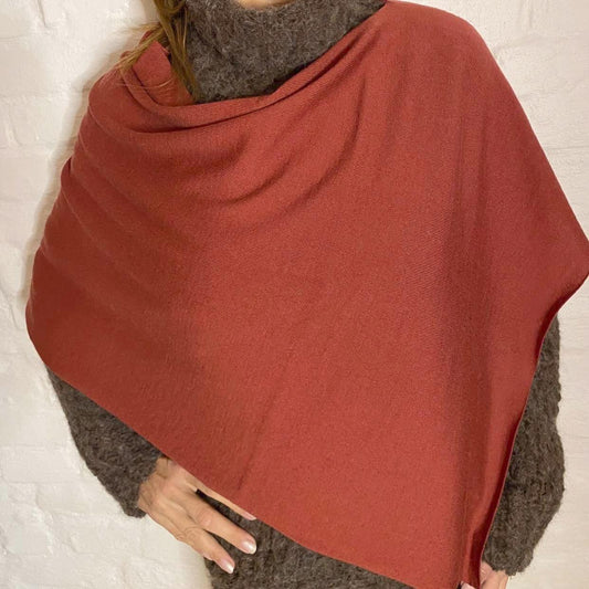 SibinLinnebjerg Poncho | Paris  | 100% Fine Merino Wool | Lyches